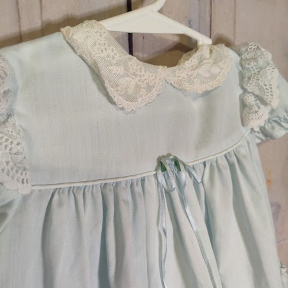 Vintage 2 Pc Bundle Baby Girl Dresses Floral Embroidery Bows Lace Ruffles - Picture 4 of 13